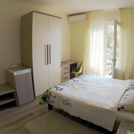 Rab Elizabeta First Line To The Sea Guest house
