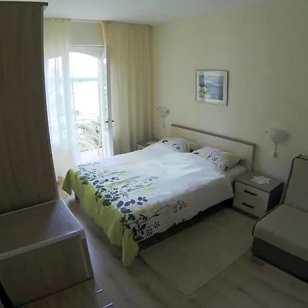 Rab Elizabeta First Line To The Sea Guest house *