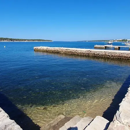Rab Elizabeta First Line To The Sea 3*