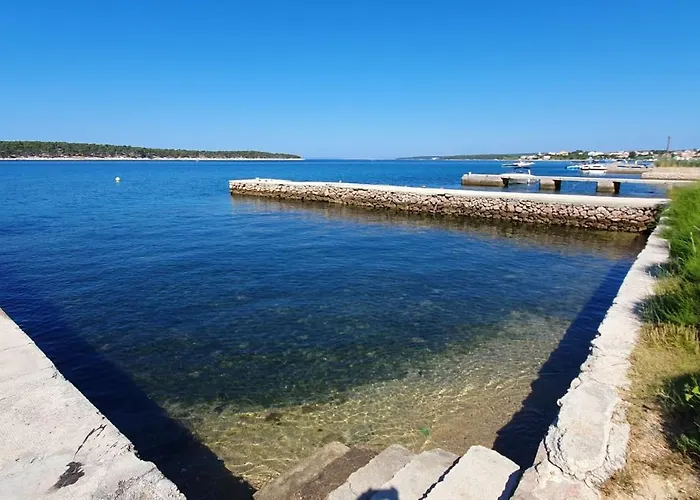 Rab Elizabeta First Line To The Sea 3*
