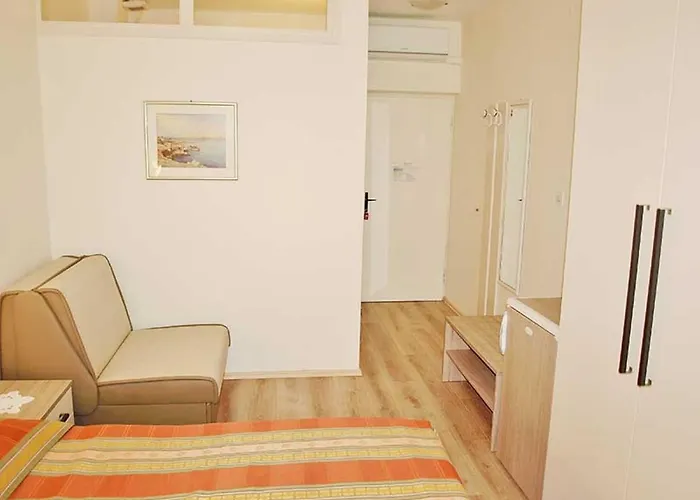 Rab Elizabeta First Line To The Sea 3* Barbat na Rabu